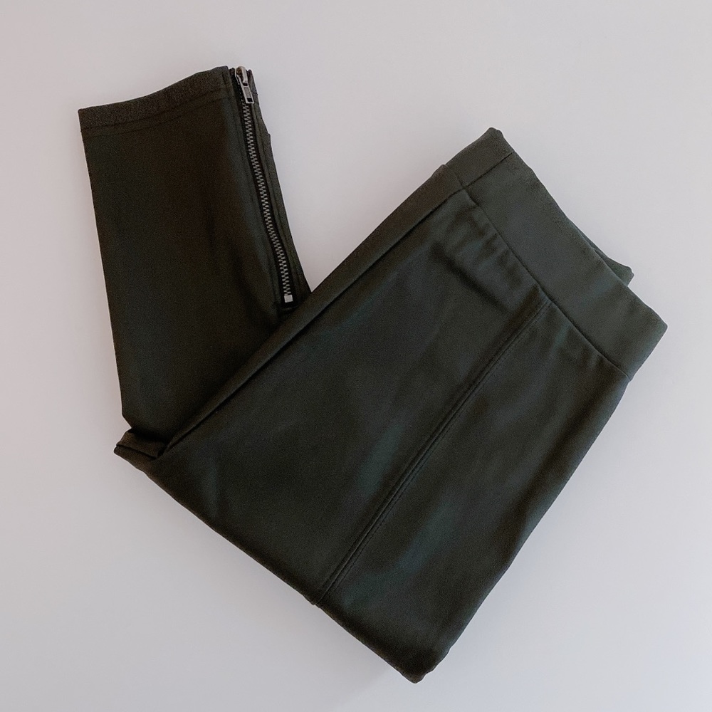🎀SALE🎀 Divided vegan leather leggings